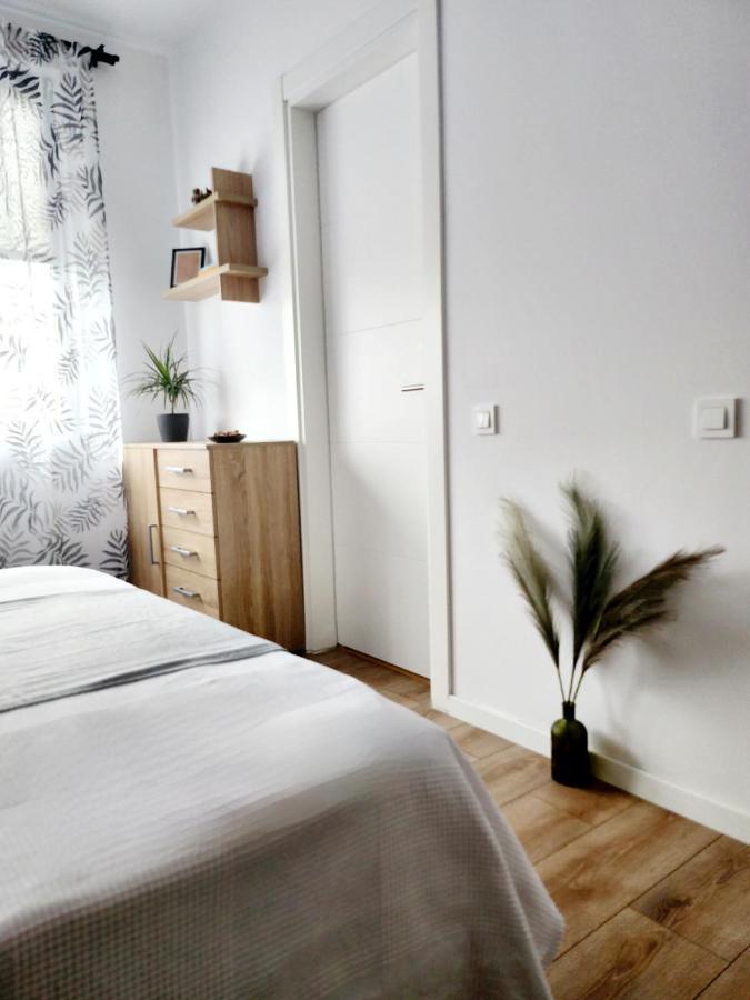 Adm Cozy Home - Entire Private House&Garden Tunarii Exterior foto
